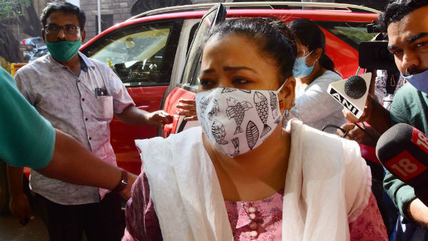 জনপ্রিয় কৌতুকাভনেত্রী