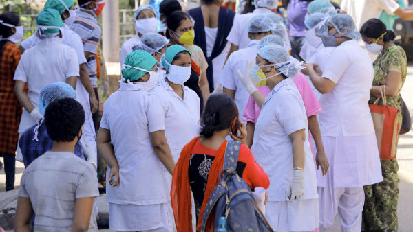 প্রাথমিক পর্যায়ে করোনা টিকা পাবেন ১ কোটি স্বাস্থ্যকর্মী