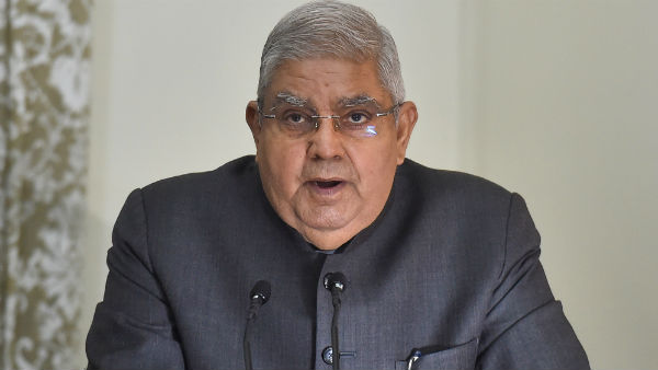 আগেও রাজ্যপালের অবস্থান নিয়ে কটাক্ষ করেছিলেন