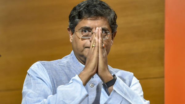 সুরক্ষা তুলে নিয়েছে আদালত