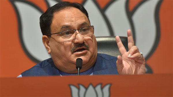 আইন মানেন না মুখ্যমন্ত্রী