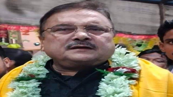 জ্যোতি বসুর ভক্ত ছিলেন মদন মিত্র
