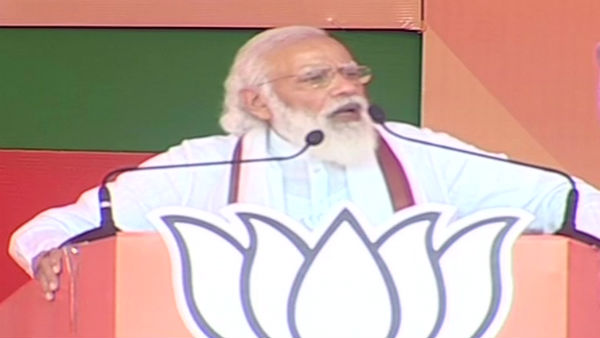 মোদীর জাদুতে এখনও রয়েছে