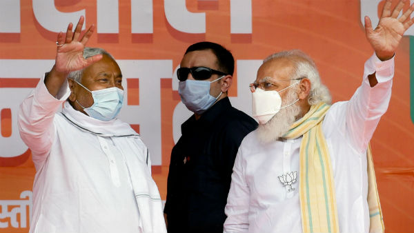 জোটে 'দাদা'-র ভূমিকা পালন করছে বিজেপি