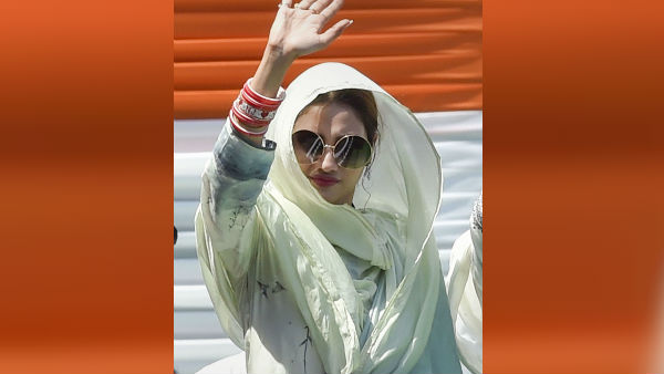 পুজোর উদ্বোধনে বিজেপিকে বিষ বলে কটাক্ষ করেছিলেন