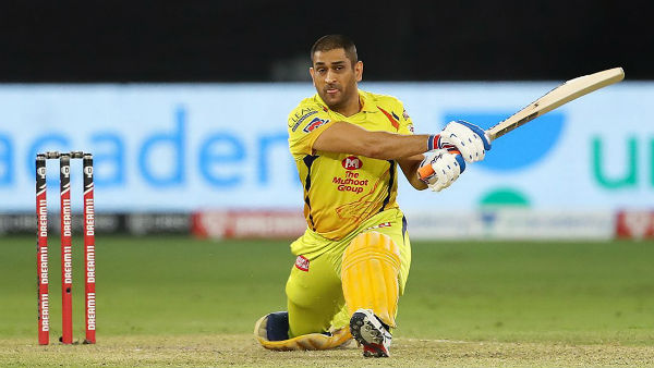 আইপিএলের ব্যর্থতা ভুলে ভারতে ফিরে নতুন ইনিংস শুরু ধোনির আইপিএলের ব্যর্থতা ভুলে ভারতে ফিরে নতুন ইনিংস শুরু ধোনির
