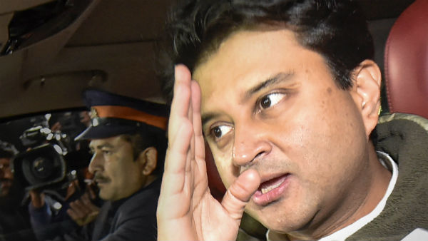 কংগ্রেসকে আক্রমণ সিন্ধিয়ার