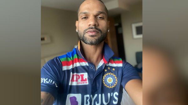 টুইটে বিশ্বকাপের জার্সি পরে ছবি পোস্ট ধাওয়ানের