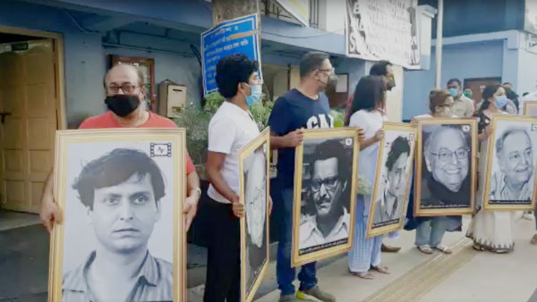 নক্ষত্রলোকের দেশে সৌমিত্র, পড়ে থাকল অনেক কাজ, সাক্ষী বীরভূম নক্ষত্রলোকের দেশে সৌমিত্র, পড়ে থাকল অনেক কাজ, সাক্ষী বীরভূম