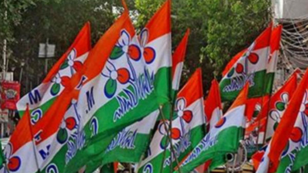 বসিরহাটে বিজেপিতে বড় ভাঙন, তৃণমূলে যোগ দুই শতাধিক মতুয়া সম্প্রদায়ের মানুষ বসিরহাটে বিজেপিতে বড় ভাঙন, তৃণমূলে যোগ দুই শতাধিক মতুয়া সম্প্রদায়ের মানুষ