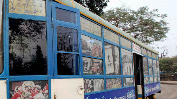 কলকাতার ঐতিহ্য ট্রাম সাজঝে সংশোধনাগারের বন্দিদের হস্তশিল্পে কলকাতার ঐতিহ্য ট্রাম সাজঝে সংশোধনাগারের বন্দিদের হস্তশিল্পে