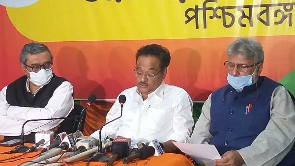 পুলিশের বেশেই গুলি