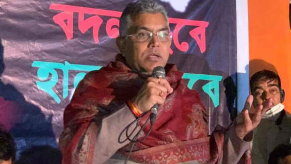 সব জায়গাতেই জোকার