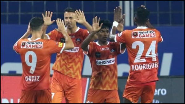 আইএসএল ২০২০-২১ : জামশেদপুরের বিরুদ্ধে গোয়ার দাপুটে জয়, খেলার ফল ৩-০ আইএসএল ২০২০-২১ : জামশেদপুরের বিরুদ্ধে গোয়ার দাপুটে জয়, খেলার ফল ৩-০