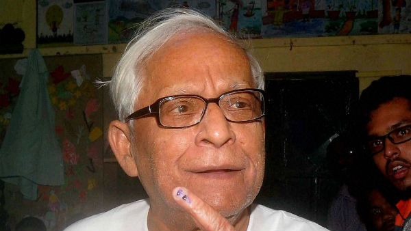 বাড়িতেই সংজ্ঞাহীন হয়ে পড়েছিলেন তিনি