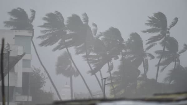 সাইক্লোন বুরেভির ল্যান্ডফল