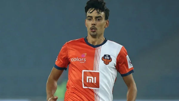 সবচেয়ে বেশি পাস