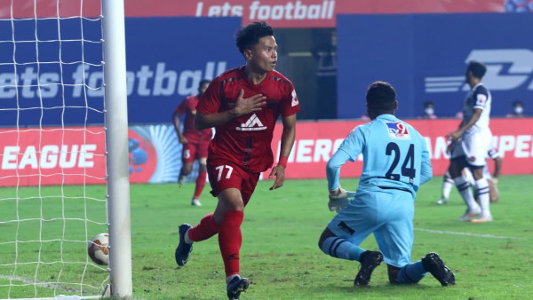 ডিফেন্সে খামতি