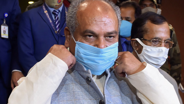 ফের নিষ্ফলা বৈঠক, কী বললেন চাপে থাকা কেন্দ্রীয় কৃষিমন্ত্রী? ফের নিষ্ফলা বৈঠক, কী বললেন চাপে থাকা কেন্দ্রীয় কৃষিমন্ত্রী?