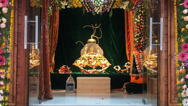 ঠাণ্ডা থেকে ভগবানকে নিরাপদে রাখতে অযোধ্যার মন্দিরে হিটার, রাম লল্লাকে মুড়ে দেওয়া হল কম্বলে ঠাণ্ডা থেকে ভগবানকে নিরাপদে রাখতে অযোধ্যার মন্দিরে হিটার, রাম লল্লাকে মুড়ে দেওয়া হল কম্বলে