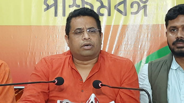 হাওড়ায় গিয়ে জল্পনা বাড়ালেন সৌমিত্র