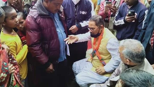 গুলি মেরে নিজেদের লোককে মেরেছে