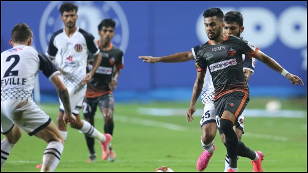 ব্রাইটের বিশ্বমানের গোলের পরও জয় অধরা ইস্টবেঙ্গলের, তেকাঠিতে মন জিতলেন দেবজিৎ ব্রাইটের বিশ্বমানের গোলের পরও জয় অধরা ইস্টবেঙ্গলের, তেকাঠিতে মন জিতলেন দেবজিৎ