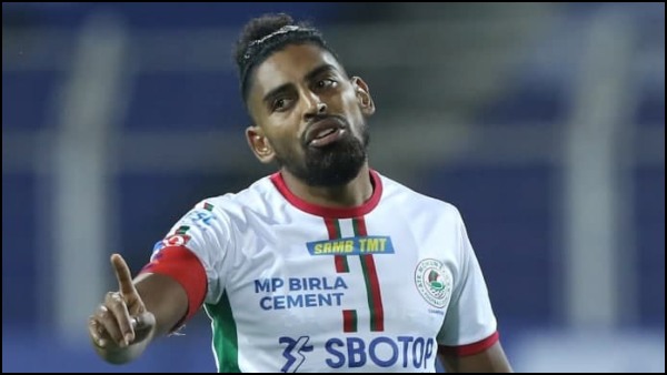 নিশ্চিত ফাউল করেও গোাল পেল নর্থ ইস্ট