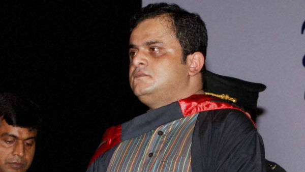 ব্রাত্য বসুর তোপ