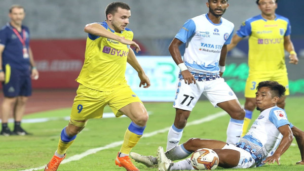 আইএসএল ২০২০-২১ : কেরালা ব্লাস্টার্স ও জামশেদপুর এফসি-র হাড্ডাহাড্ডি ম্যাচ গোলহীন আইএসএল ২০২০-২১ : কেরালা ব্লাস্টার্স ও জামশেদপুর এফসি-র হাড্ডাহাড্ডি ম্যাচ গোলহীন