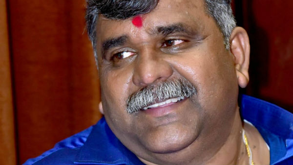 কে এলেন জিতেনের জায়গায়?