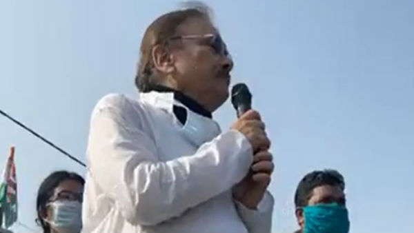 য দিয়েছে মমতা দিয়েছে