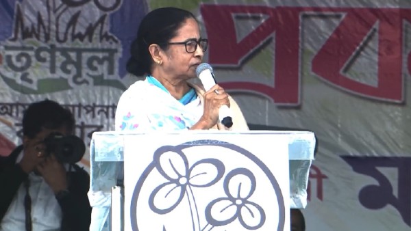 শুভেন্দু বিজেপিতে যেতেই মমতার আবির্ভাব নন্দীগ্রামে