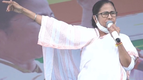 নেতাজির অপমান