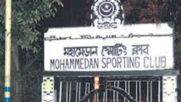 আত্মবিশ্বাসী কোচ