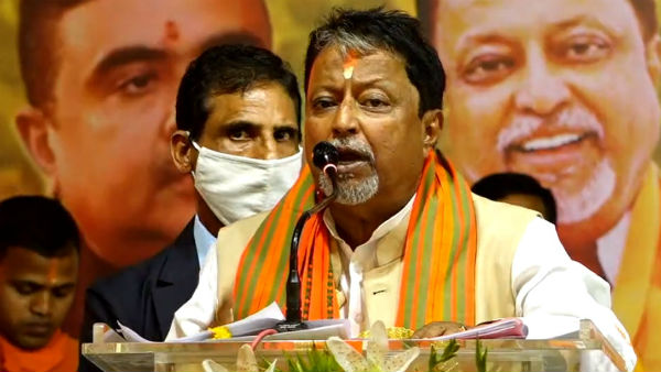 একুশের আগে বিজেপির শক্তিবৃদ্ধির পিছনে হাত মুকুলের