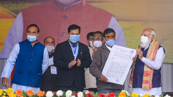 মাস্টারস্ট্রোকে মোদী