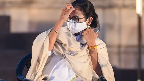 বিজেপির স্লোগানের বিজ্ঞাপন করেছেন মমতা
