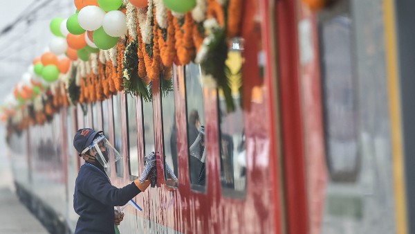 গুজরাতে একাধিক প্রকল্পের শিলান্যাসে মোদী