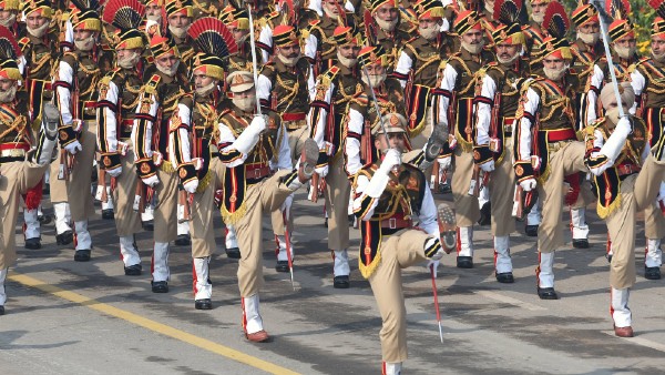 বিদেশি অতিথি ছাড়াই কুচকাওয়াজ