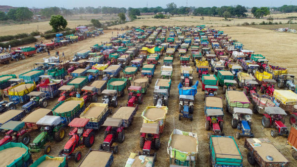 বৃষ্টির জন্য বুধবারের পরিবর্তে বৃহস্পতিবার