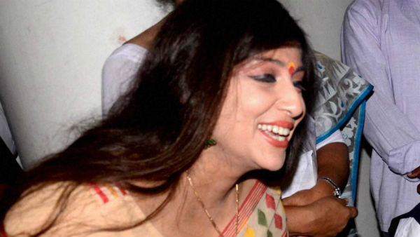 নাম না করেই অরূপ রায়কে কাঠগড়ায় তোলেন বৈশালী