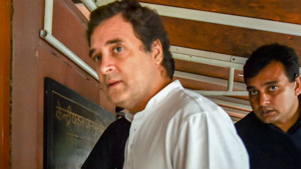 অর্ণব সম্পর্কে রাহুল