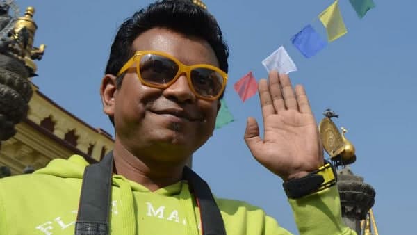 বেসুরে রুদ্রনীল?