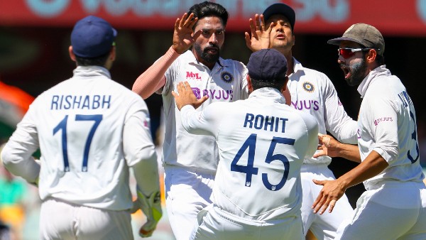 সিরাজকে ফের কটূক্তি
