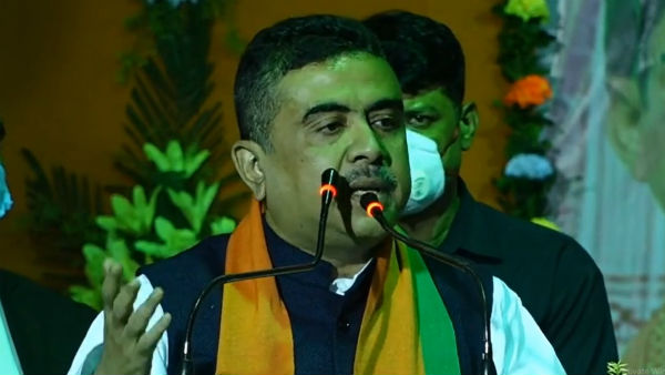 ধর্মনিরপেক্ষ সত্ত্বার প্রকাশেই প্রণববাবুর স্মরণ নিলেন?