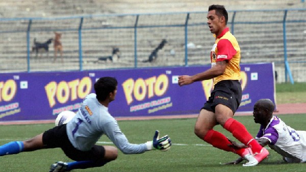 সুব্রত শেষবার কত সালে লাল-হলুদ জার্সি গায়ে চাপান