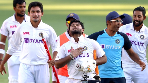 বিতর্কের কথা উল্লেখ