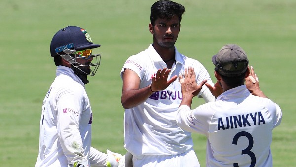 গাব্বায় বল হাতে সুন্দরের পারফর্ম্যান্স
