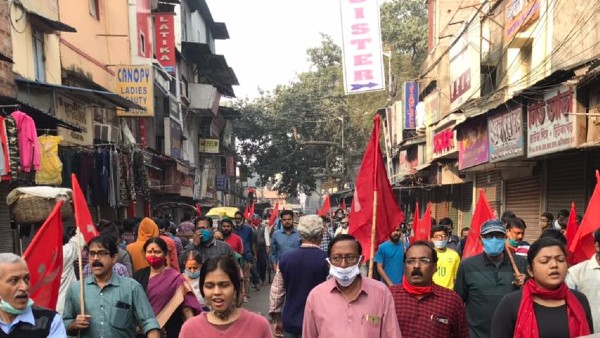 সকাল থেকেই উত্তেজনা